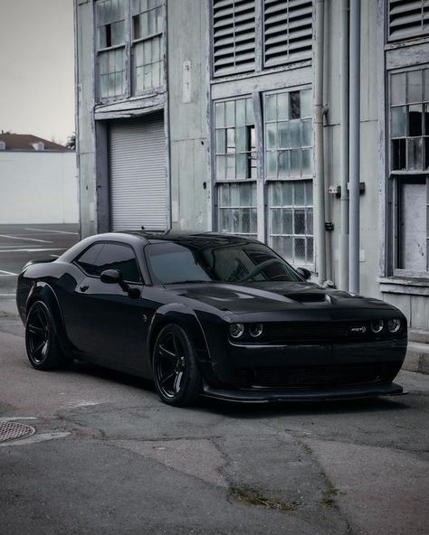 Matte Black Dodge Challenger Wallpaper, Hellcat Car, Blacked Out Cars, Tesla Car Models, Dodge Challenger Black, Dodge Hellcat, Cars Black, Car Pic, Dodge Challenger Hellcat