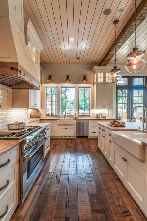 Cozy Country Kitchen, Baking Space, Barn House Kitchen, Land House, Farmhouse Backyard, Country House Kitchen, Country Kitchen Ideas, Modern Farmhouse Decor Ideas, Modern Country Kitchens