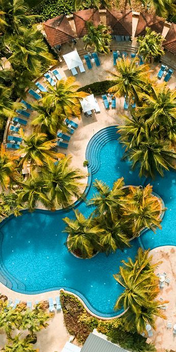 Aerial views that put you into vacation mood at St. Regis Bahia Beach Resort. 🌤️🌴💦 --------------- #puertorico #vacation #travel #hotel #resort #getaway #luxury #tropics #tropical Bahama Resort, Carribean Resorts, Tropical Resort Design, Hawaii Pool, Tropical Island Resort, Resort Hotel Design, Beach Resort Design, Tropical Hotel, Resort Design Plan