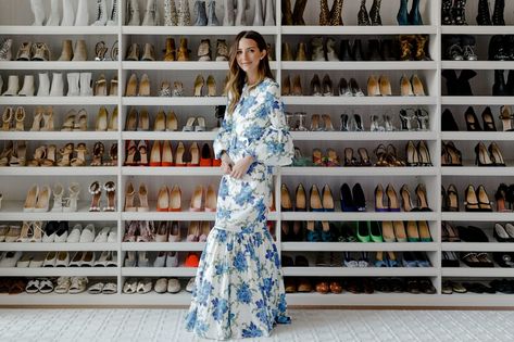 Something Navy's Arielle Charnas Shows off Her Manhattan Apartment in 'Architectural Digest' - Fashionista Architecture Digest, Arielle Charnas, Celebrity Closets, Off White Walls, Blue Dining Chair, Shoe Wall, Closet Tour, Celebrity Closet, Manhattan Apartment