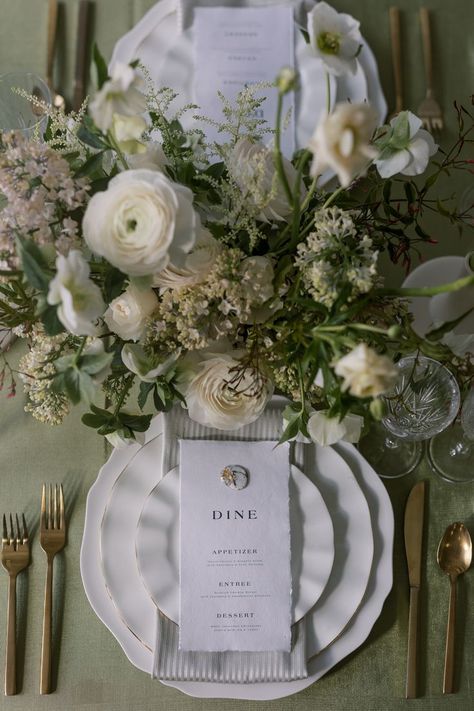 green, wedding, garden Chic Wedding Tablescape, Green Monochromatic Wedding Colors, Fall Neutral Tablescapes, Sage Green Elegant Wedding, Wedding Table Green And White, Classic Wedding Floral Arrangements, Table Settings Wedding Elegant, French Modern Wedding, Cream Wedding Table Setting