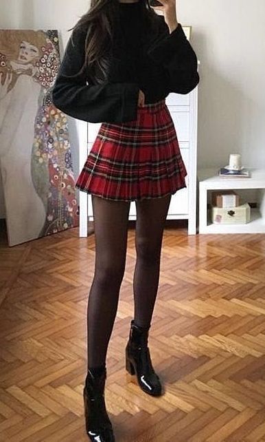 Faldas Rojas Outfit, Red Plaid Skirt Outfit, Checked Skirt Outfit, Ideas Disfraz, Red Skirt Outfits, Christmas Fashion Outfits, Summer Outfit For Teen Girls, Plaid Skirt Outfit, Christmas Outfit Ideas