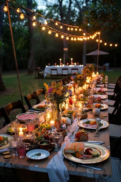 How to Elevate Your Summer Hosting & Entertaining Tips Dinner Outside Table, Family Party Ideas Outdoor, Anniversary Party Decorations Outdoor, Wedding Table Settings Outdoor, Simple Outdoor Dinner Party, Outdoor Picnic Table Decor Ideas, Rustic Outdoor Dinner Party, Table Decorations Outdoor Party, Outdoor Party Cold Weather