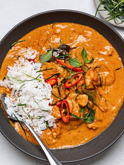 Panang Chicken, Panang Curry Recipe, Thai Chicken Curry, Panang Curry, Mapo Tofu, Thai Chicken, Indian Curry, Curry Chicken Recipes, Chicken Curry