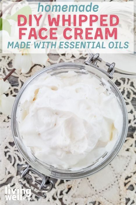 Whipped Face Cream, Face Cream Diy, Diy Night Cream, Dry Skin Diy, Homemade Lotion Recipe, Face Cream Recipe, Diy Face Cream, Diy Face Moisturizer, Diy Moisturizer