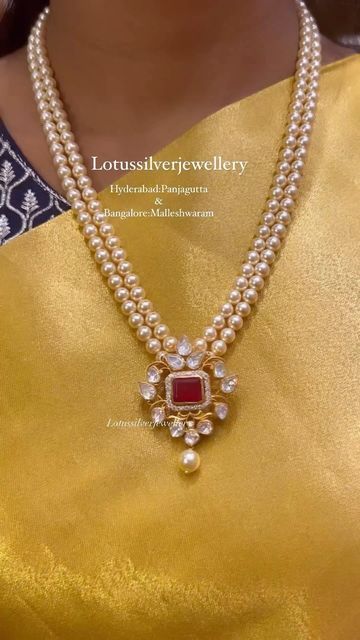 Chain And Locket Gold, Gold Pearl Jewelry Necklace Antique, Mutyala Chain Designs, Perals Haram Gold, Pearl Indian Jewellery, Pearl Necklace With Pendant, Pearl Necklace Designs Indian, Beads Gold Jewellery Indian, Pearl Sets Jewellery Indian Gold