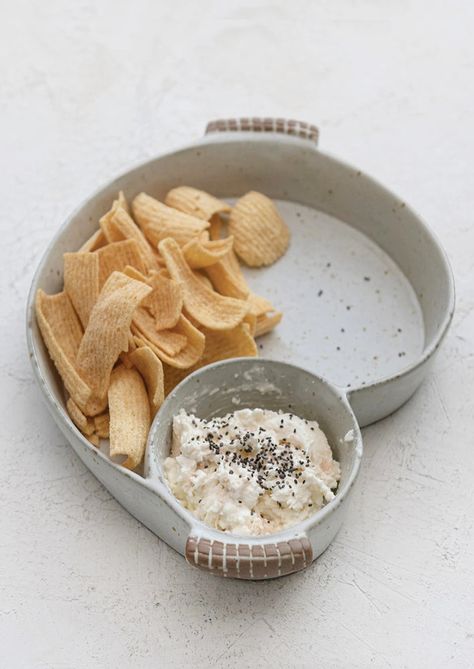 Chips Dip, Dip Platter, Dip Tray, Chip And Dip Bowl, Chip And Dip, Stoneware Dishes, Tray With Handles, Tanah Liat, Ceramic Platters