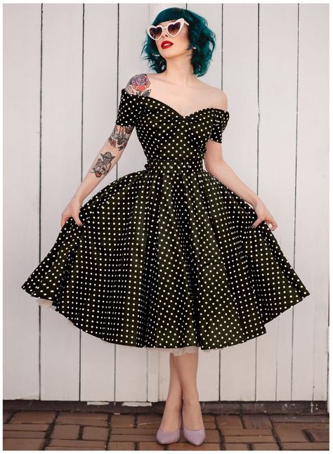 Stile Pin Up, Rock N Roll Dress, Vestidos Pin Up, Victory Rolls, Outfits Retro, Robes Vintage, Pin Up Outfits, Tea Party Dress, Circle Dress