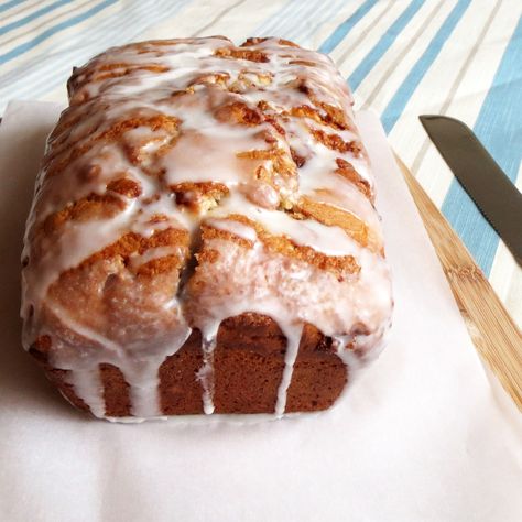 Cinnamon Roll Quick Bread – Rumbly in my Tumbly Breakfast Cream Cheese, Pecan Bread, Cinnamon Bread Recipe, Cinnamon Roll Bread, Cream Cheese Bread, Cheese Bread Recipe, Cinnamon Rolls Easy, Holiday Breakfast, Cinnamon Bread