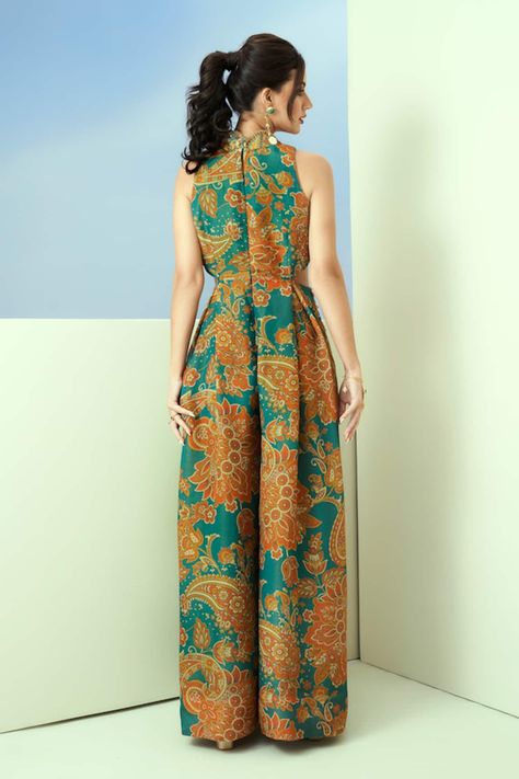 Buy Taavare Blue Tissue Organza Floral And Paisley Print Jumpsuit Online | Aza Fashions Traditional Jumpsuit, Simple Suits, Indian Fits, Cutout Jumpsuit, Trendy Outfits Indian, Outfits Indian, Indian Outfits Lehenga, Stitching Ideas, Jumpsuit For Women