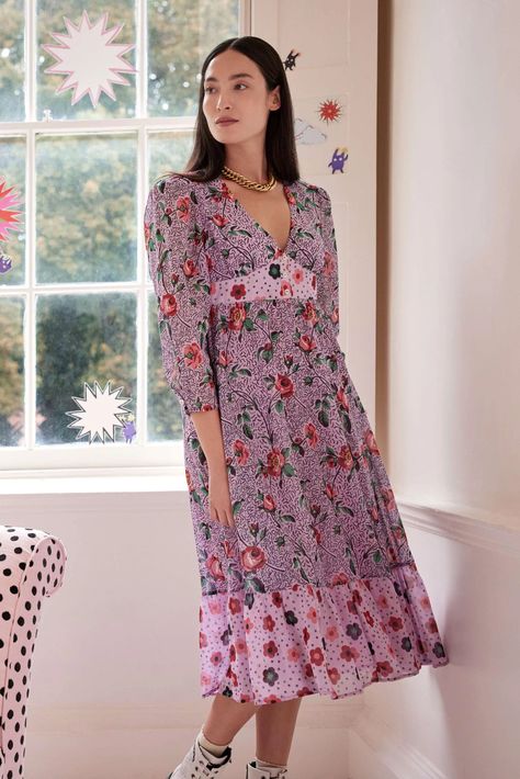 Floral Disco Button Through Tea Dress | Cath Kidston Christmas Outfits Women, Wardrobe Classic, Cath Kidston, Georgette Fabric, Dress Shapes, Bags Fashion, Mother Of Pearl Buttons, Pearl Buttons, Tea Dress