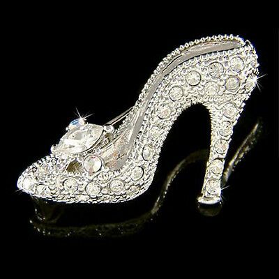 SWAROVSKI CRYSTAL/RHINESTONE CINDERELLA GLASS SLPPERS PIN/ BROOCH. PERFECT CHRISTMAS GIFT FOR LADY ! Crystal Color: Clear, Aurora Borealis. Cinderella Glass Slipper, Glass Shoes, Glass Slippers, Princess Shoes, Glass Slipper, Fabulous Shoes, Beautiful Shoes, Bridal Shoes, Bling Bling