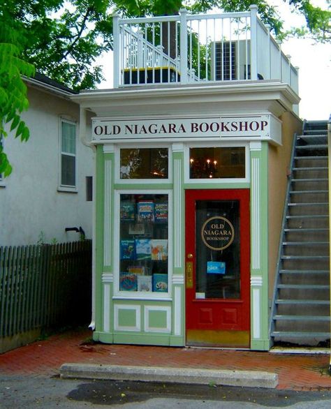 14 of the Coziest, Cutest Bookstores You've Ever Seen Bookstore Signs, Book Shops, Beautiful Library, Book Stores, Book Cafe, Shop Fronts, Book Shop, Old Book, Book Store