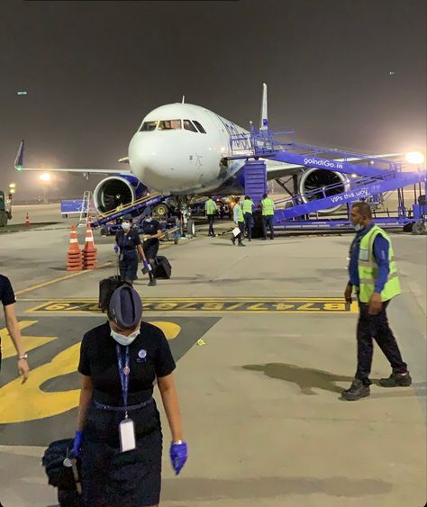 Airport Prove For Client, Airoplen Photo, Nigeria Airport, Flight Attendant Life Pictures, Jennifer Albert, Pilot Pictures, Visa Images, Usa Airport, Cute Display Pictures For Whatsapp