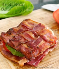 The No Bread BLT! A low carb / keto / LCHF / gluten-free version of the popular sandwich! Keto Quiche, Paleo Snack, Keto Pancakes, Low Carb Diets, Paleo Lunch, Low Carb Lunch, Keto Diet Menu, Diet Vegetarian, Bacon Recipes