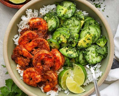 Health and Wellness: Quick Chili-Lime Shrimp Bowls with Avocado Shrimp Meal Prep, Quick Chili, Shrimp Bowls, Lime Shrimp Recipes, Shrimp Bowl, Creamy Salad, Chili Lime Shrimp, Chili Shrimp, Avocado Bowl