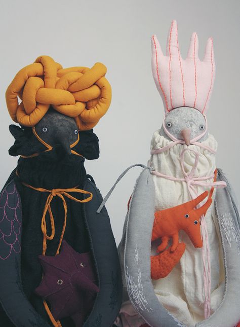 Textile Sculpture, Toy Design, Design Textile, Soft Sculpture, 로고 디자인, Fabric Dolls, Fabric Art, Larp, Handmade Toys