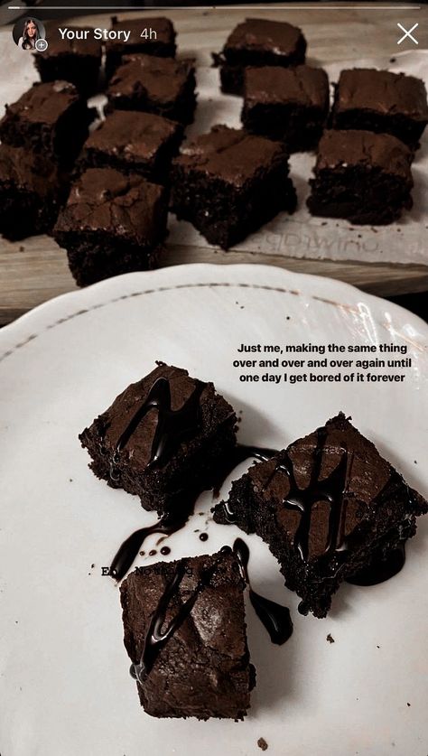 Food Recipes Snapchat, Brownie Story Instagram, Brownie Snapchat Story, Brownie Captions For Instagram, Brownie Quotes, Brownies Aesthetic, Story Captions, Cake Brownie, Food Captions