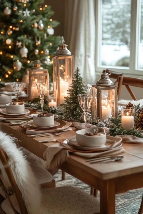 15 Elegant Christmas Table Settings for Stunning Holiday Dining (Simple) 29 Christmas Table 2024 Trends, Farm Table Christmas Decor, Christmas Dining Table Ideas, Christmas Table Settings Rustic, Christmas Gathering Ideas, Xmas Table Settings, Xmas Table Decorations Ideas, Simple Christmas Table Settings, Christmas Decor Dining Room