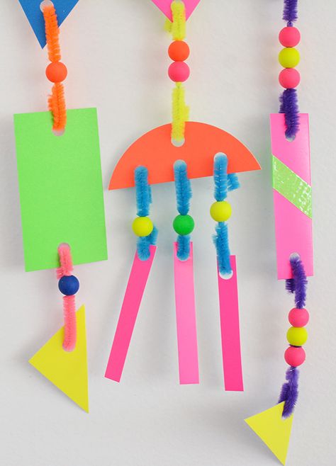 Funky Art Projects, Neon Activities For Kids, Mobile Crafts For Kids, Mobile Art Projects, Kids Easy Crafts, Kids Diy Crafts, Meri Cherry, Neon Crafts, Hello Wonderful