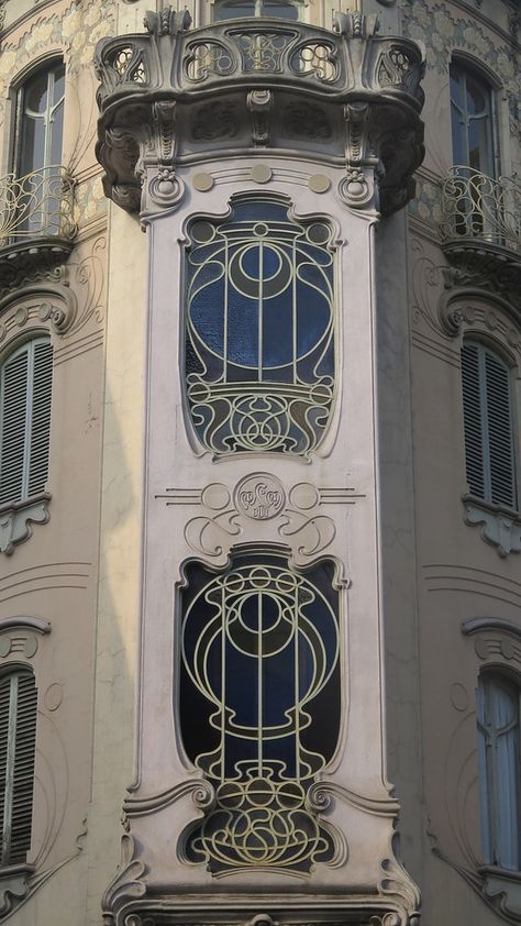 Noveau Art Architecture, Parisian Art Nouveau, Art Deco Nouveau, Art Nuevo Architecture, Liberty Art Nouveau, Art Nouveau Window Design, Art Nouveau Houses, Art Nouveau Buildings, Art Nouveau Stained Glass Designs