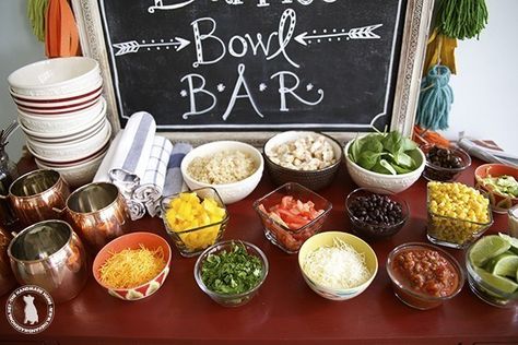 easy burrito bowl bar - The Handmade Home Burrito Bowl Bar Ideas, Breakfast Burrito Bar, Burrito Bowl Bar, Super Easy Party Food, Easy Burrito Bowl, Bowl Dinners, Burrito Bar, Chipotle Bowl, Homemade Chipotle