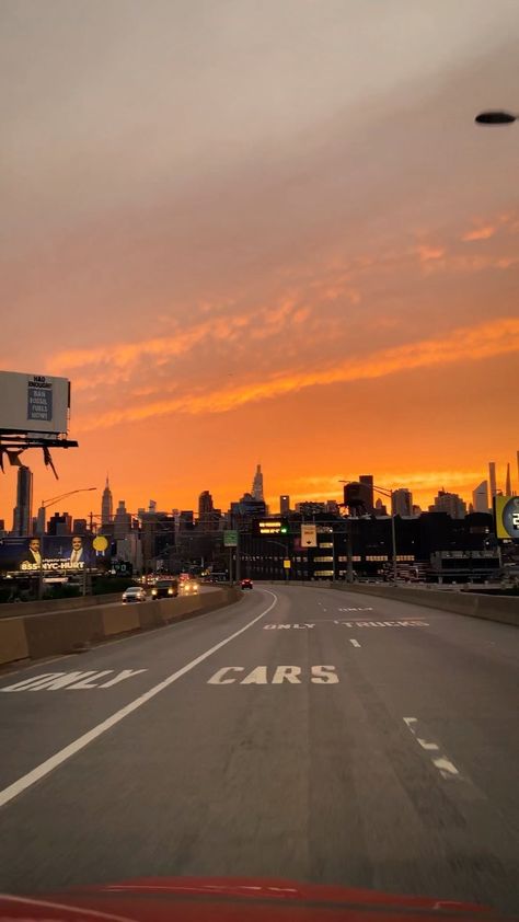 Nature, Sunset In City, Sunset In Nyc, Sunset Nyc, Nyc Sunset, New York Sunset, Sunset Time, Visit New York City, Spotify Covers