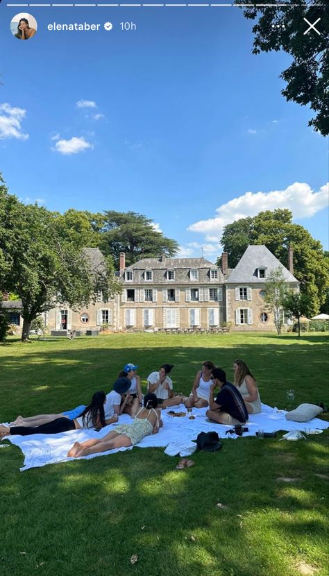 Old Money Travel, Elena Taber, Summer Villa, Hamptons Summer, Rich Lifestyle, Europe Summer, Future Lifestyle, Group Travel, New Start