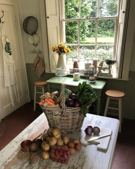 :: Primitive Kitchen, House On A Hill, Kitchen Window, Country Kitchen, Country Cottage, Country Life, 인테리어 디자인, My Dream Home, Cottage Style