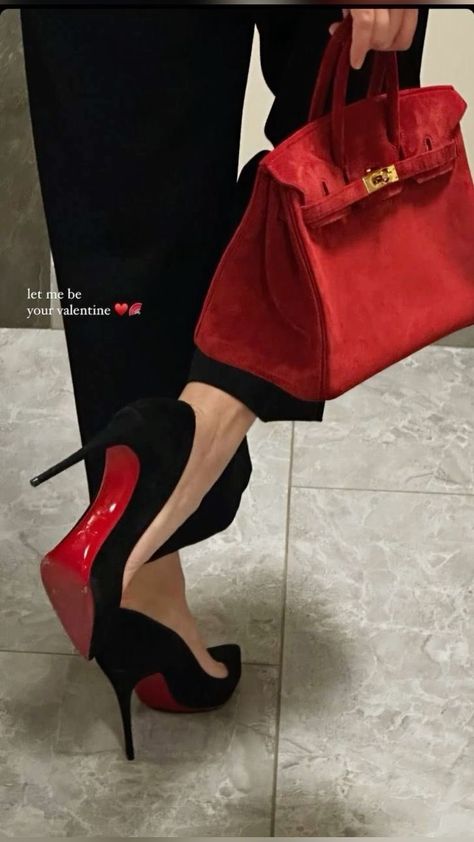 Red Birkin Bag, Louboutin Heels Outfit, Red Birkin, Hermes Birkin Bag, Heels Aesthetic, Shoes Heels Classy, Mode Abaya, Looks Party, Louboutin Heels