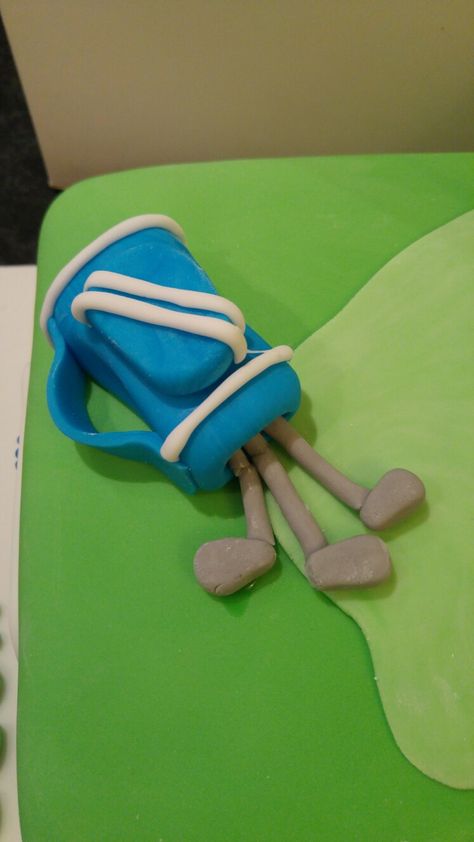 Clay Golf Ideas, Golf Clay Ideas, Golf Themed Cakes, Fondant Figurines, Bucket List For Teens, Golf Cake, Dads Birthday, Golf Theme, Fondant Tutorial