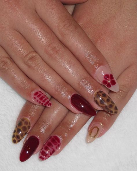 Gel X Nail Designs With Charms, Nail Art Designs Cheetah Print, Burgundy Animal Print Nails, Valentine Cheetah Nails, Leopard And Burgundy Nails, Maroon And Cheetah Nails, Nail Art Designs Animal Print, Cheata Nails Red, Lip Print Nails