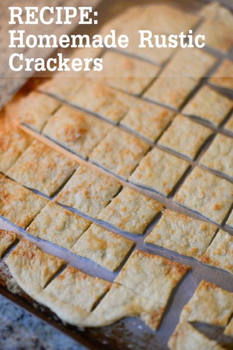 Dairy Free Crackers, Home Made Crackers, Bread Stand, Homemade Crackers Recipe, Gerd Recipes, Cracker Recipe, Savoury Crackers, Healthy Crackers, Homemade Crackers