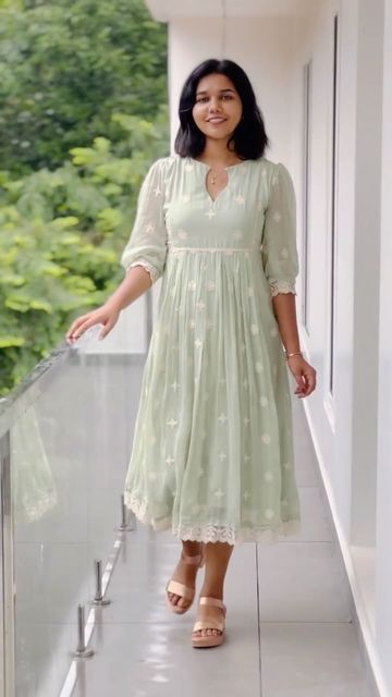 Floral Umbrella Dress, Teenage Frocks Designs, Chanderi Dress Designs, Indian Frock Design, Women Frock Design, Unique Kurta Designs Women, New Model Frock Design, Dress Models For Stitching, Frock Ideas For Women