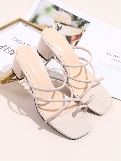 Toe Loop Strappy Chunky Heeled Mule Sandals Elegant Shoes Heels, Trendy Slippers, Fancy Sandals, Pretty Sandals, Trendy Heels, Fashion Shoes Heels, Cute Shoes Heels, Fashion Shoes Sandals, Shoes Heels Classy