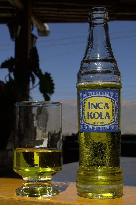 Inca Kola - Peru-  tasted on the train to Machu Picchu Inca Kola, Peruvian Desserts, Lomo Saltado, Peruvian Cuisine, Spanish Conquistador, Pisco Sour, Foreign Food, America Latina, Peruvian Recipes