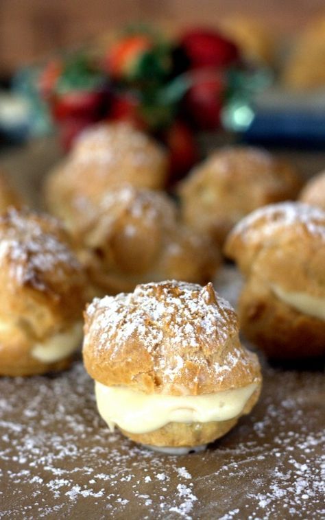 This easy Bavarian Cream Puff recipe is a keeper. The classic cream puffs turn out every time, and are filled with an easy Bavarian cream kn... Easy Bavarian Cream Recipe, Easy Bavarian Cream, Bavarian Cream Puffs, Bavarian Cream Recipe, Dessert Crepes, Cream Puff Recipe, Bavarian Cream, Puff Recipe, Cream Puff