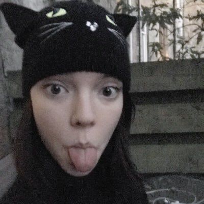 hourly anya taylor-joy on Twitter: "anya taylor-joy & cats <3… " Anya Joy, Gogo Tomago, Winona Ryder, Anya Taylor Joy, Avril Lavigne, Emma Roberts, Megan Fox, Fav Celebs, Angelina Jolie