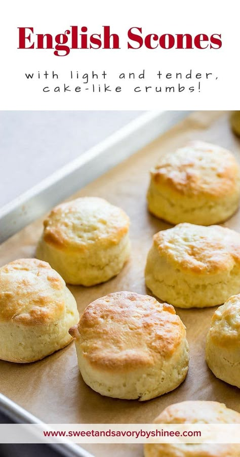 Round Scones Recipe, Quick Scones Recipe, British Scones Traditional, Traditional English Scones Recipe, Dinner Boards, English Scone, Tea Scones Recipe, Easy Scones, British Scones