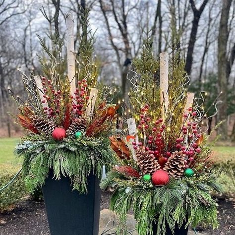 25 Best Winter Planters for Front Porch | Balcony Garden Web Outdoor Christmas Planters Winter Porch, Winter Planters Front Porches, Planters For Front Porch, Holiday Urn, Front Porch Balcony, Winter Planter Ideas, Outdoor Holiday Planters, Front Porch Flower Pots, Recycled Christmas Decorations