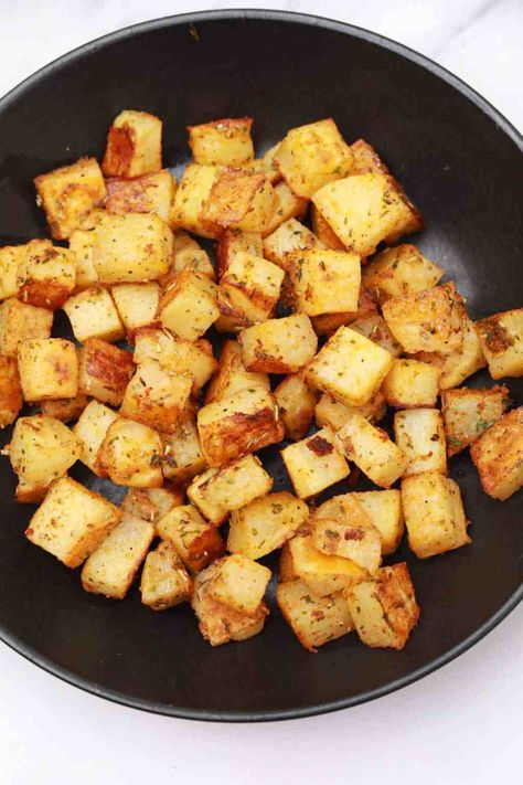 Oven Baked Diced Potatoes - K's Cuisine Baked Diced Potatoes, Potatoes In Oven, Cubed Potatoes, Potato Sides, Diced Potatoes, Potato Side Dishes, Food O, Potatoes Recipe, Sliced Potatoes