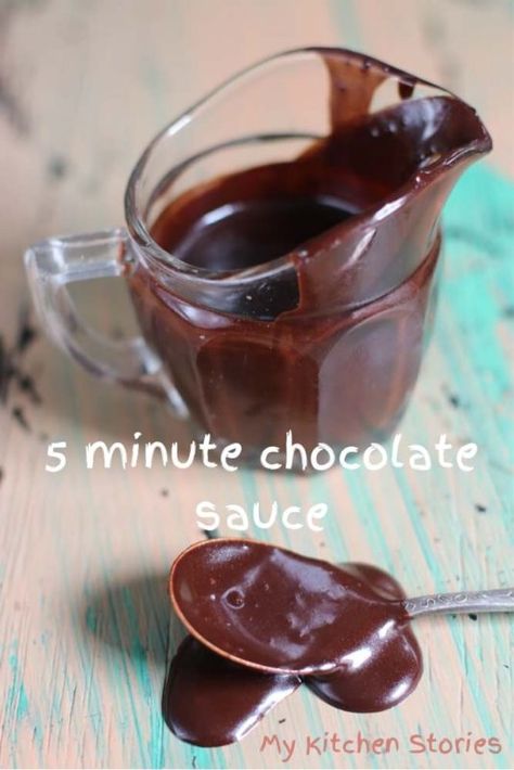 Dipping Chocolate, Chocolate Syrup Recipes, Homemade Chocolate Syrup, Homemade Chocolate Sauce, Chocolate Sauce Recipes, Homemade Dark Chocolate, Dark Chocolate Recipes, Make Your Own Chocolate, Vanilla Bean Powder