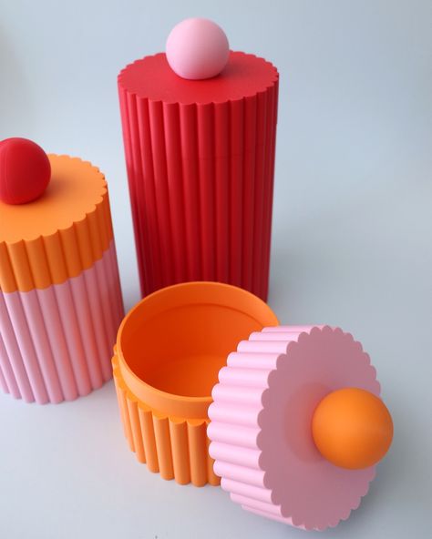 3d printed ‘Cupcake Organizers’ with interchangable components. . . . #3dprinting #3dprintedorganizer #3dprinteddesign #pla #bambulab #interchangable #interchangabledesign 3dprinting Ideas Projects, 3d Printed Interior Design, 3d Printer Useful Ideas, 3d Printer Home Decor, Aesthetic Things To 3d Print, 3d Printing Gifts Cute Ideas, 3d Printed Gifts For Her, 3d Printing Gift Ideas, 3d Prints Ideas