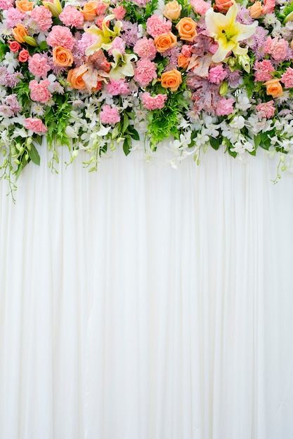 Photo floral backdrop in cozy room at th... | Premium Photo #Freepik #photo #wedding-decoration #wedding-bouquet #wedding-stage #rose Wedding Photo Background, House Front Wall Design, Background Photo Studio, Wedding Backdrop Design, Studio Background Images, Rose Background, Floral Backdrop, Idul Fitri, Flower Background Wallpaper