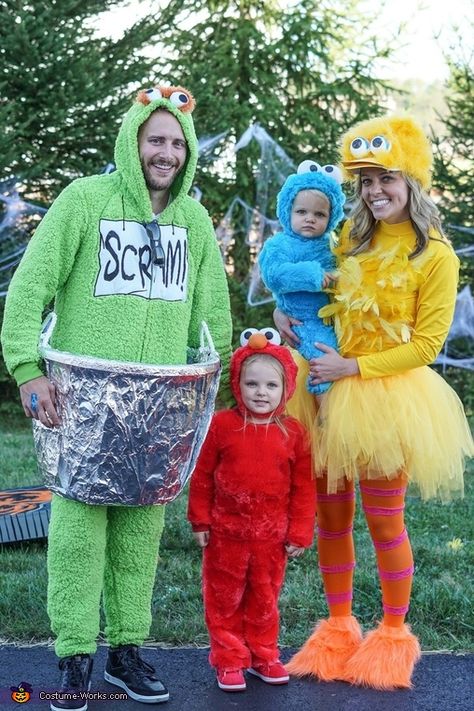 Family Of 4 Halloween Costumes Sesame Street, Homemade Elmo Costume, Family Halloween Costumes Sesame Street, Elmo Family Halloween Costume, Elmo Halloween Costume Group, Big Bird Costume Womens, Baby Elmo Costume, Family Sesame Street Costumes Diy, Sesame Street Costume Ideas