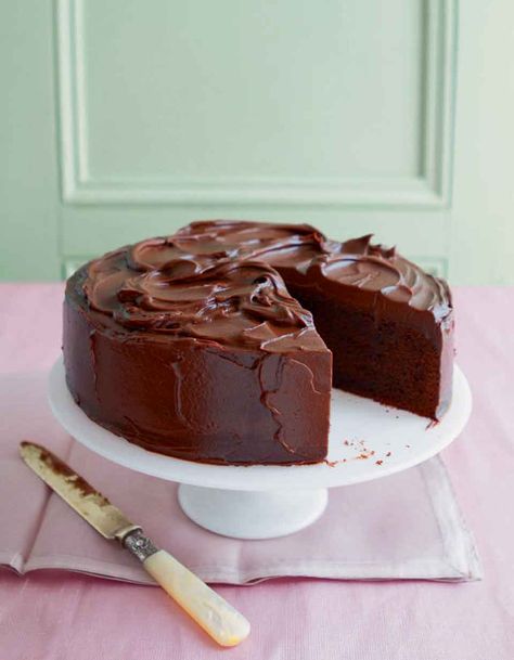 Chocolate mud cake - Delicious Chocolate Mud Cake Recipe, Mud Cake Recipe, Cake Recipes Uk, Mud Cake Recipes, Best Chocolate Desserts, Chocolate Dishes, Chocolate Mud Cake, Layer Cake Recipes, Mud Cake