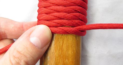 How to make a paracord handle wrap. A few tips. Paracord Handle Wrap, Paracord Knife Handle, Paracord Wrap Handle, Cord Projects, Paracord Handle, Paracord Crafts, Paracord Knife, Paracord Braids, Paracord Ideas