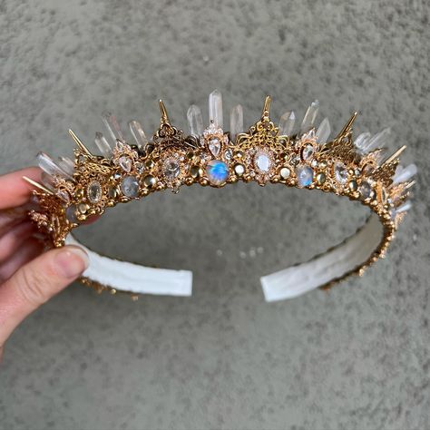 Tiara headpieces