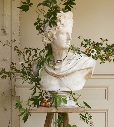 Aesthetic Statue, Plant Aesthetic, Trendy Art, Arte Inspo, Ancient Greece, Aesthetic Vintage, Green Aesthetic, Led Zeppelin, Vintage Aesthetic