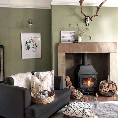 Sage green paint is EVERYWHERE at the moment, so here are a few ways to work that on-trend colour into your space Sage Living Room, Farrow And Ball Living Room, Sage Green Paint Color, Sage Green Living Room, Green Living Room Decor, Sage Green Paint, Green Lounge, Cosy Living Room, Green Paint Colors